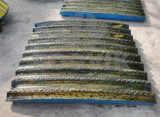 Technologie de base Manganèse avec insert de carbure de titane et Manganèse avec insert de chrome des pièces d'usure des mâchoires et des cônes