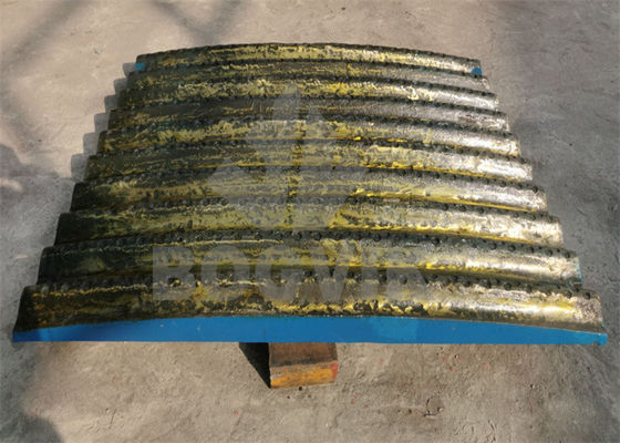 Mn22Cr2 plus résistant avec plaque de mâchoire d'insertion de carbure de titane CR-005-007-001E CR-005-008-001E